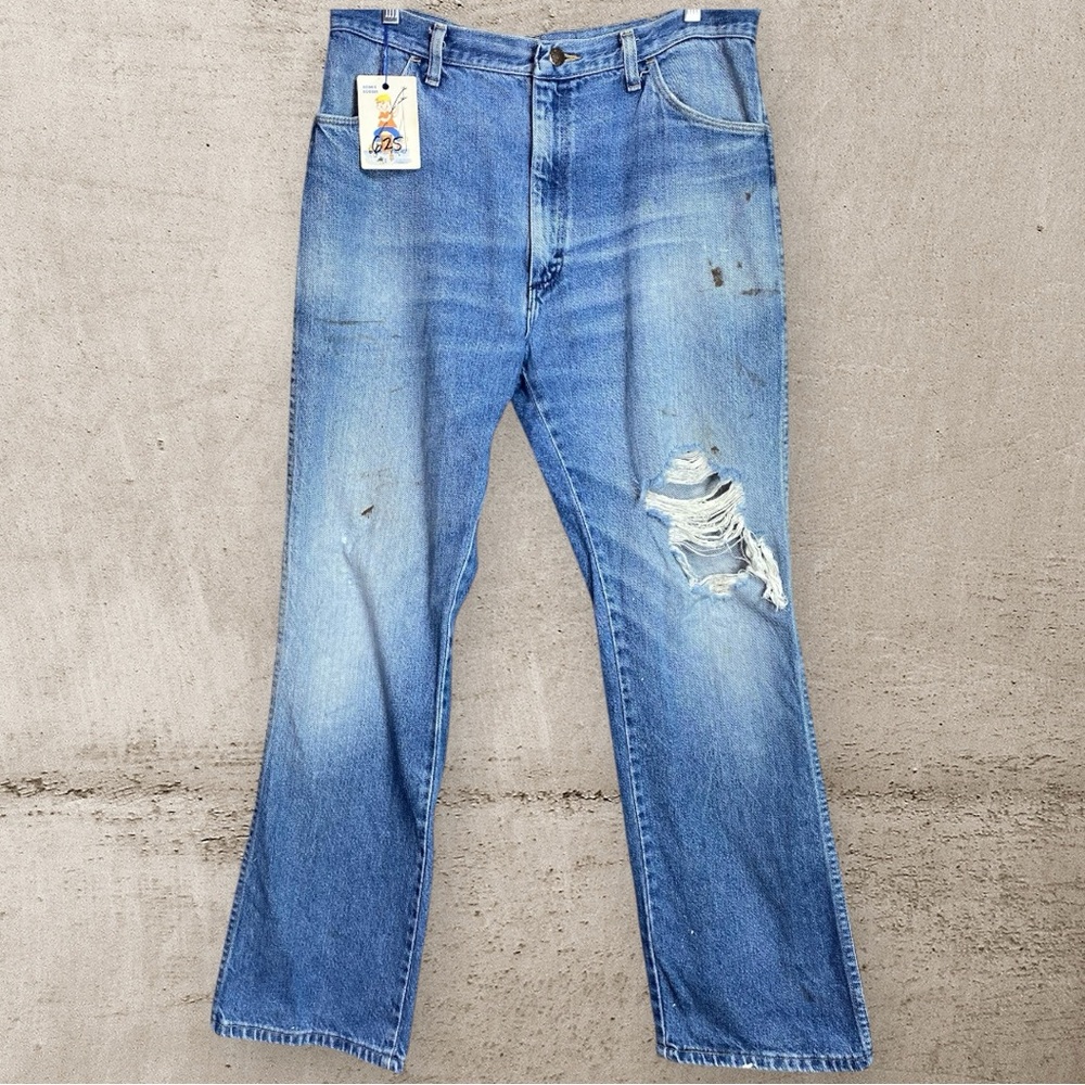 🚨 LAST CHANCE Vintage Distressed Jeans